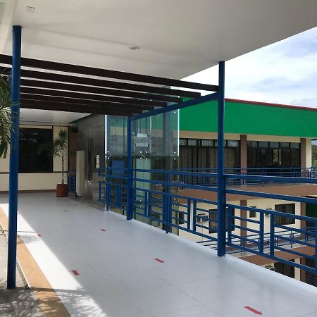 Southview Hotel Dumaguete City Экстерьер фото